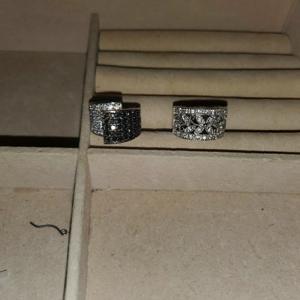 2 premier designs rings